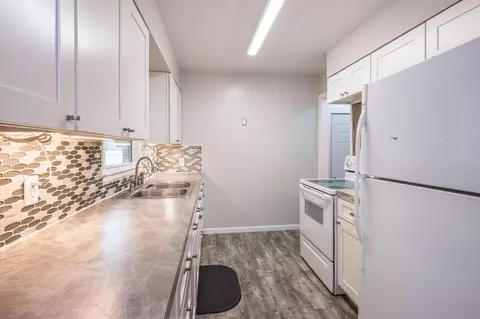 Kitchen - 1193 River Rd, Windom, MN 56101 photo 1 of 4