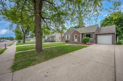 Exterior - 1193 River Rd, Windom, MN 56101 photo 3 of 11