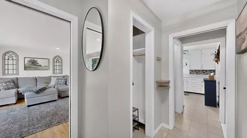Entry Way - 416 Smith St, Spring Valley, MN 55975 photo 1 of 3