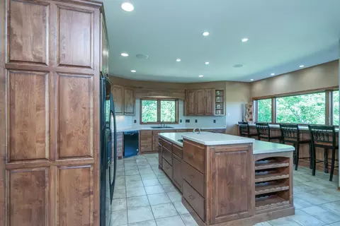 Kitchen - 19618 County Road 3, Brainerd, MN 56401 photo 2 of 7