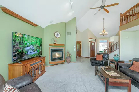 Living - 19618 County Road 3, Brainerd, MN 56401 photo 3 of 10
