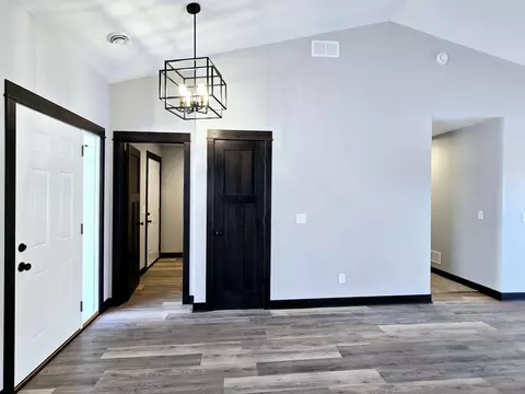 Entry Way - 321 Falcon Run, Eagle Lake, MN 56024 photo 1 of 2
