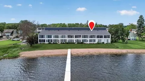 43 2nd Ave SE #202, Forest Lake, MN 55025