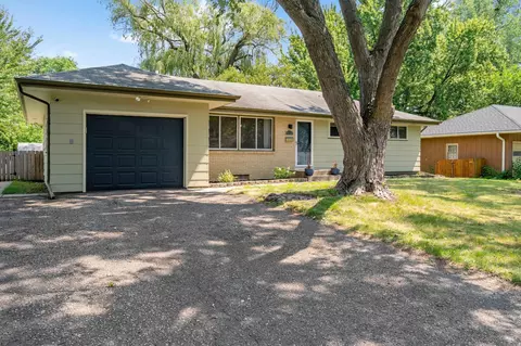 4724 Oregon Ave N, New Hope, MN 55428