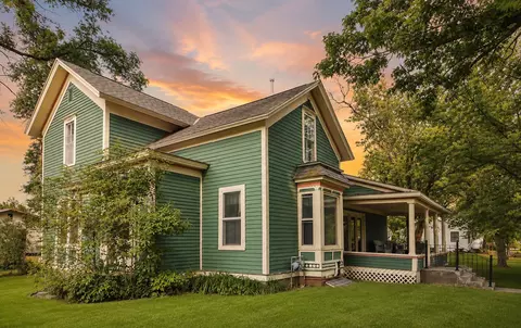 14 3rd Ave SW, Verndale, MN 56481