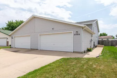 2906 Dakota Park Cir S, Fargo, ND 58104