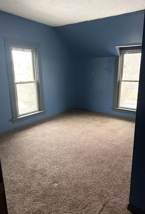 Bedroom - 764 3rd Ave, Windom, MN 56101 photo 2 of 3