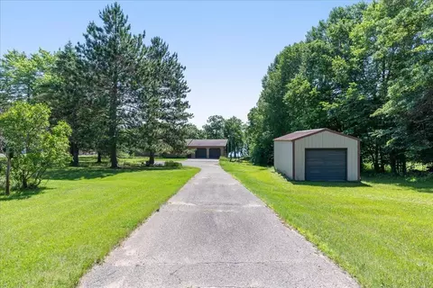 17212 Leonard Ln, Brainerd, MN 56401