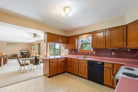 Kitchen - 17212 Leonard Ln, Brainerd, MN 56401 photo 2 of 2