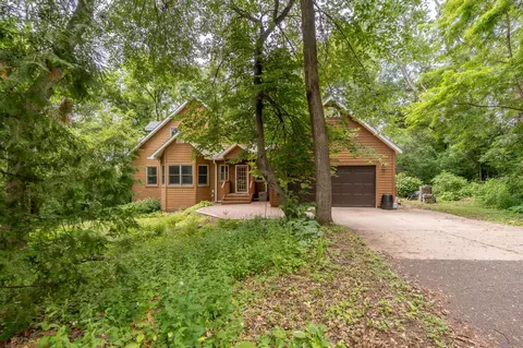 5511 Hugo Rd, White Bear Township, MN 55110