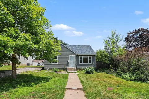 145 18th Ave S, South Saint Paul, MN 55075