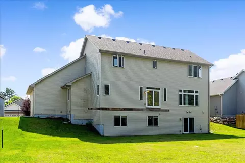 Exterior - 2001 Buffalo Run Rd, Buffalo, MN 55313 photo 3 of 3