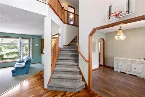 Entry Way - 2001 Buffalo Run Rd, Buffalo, MN 55313 photo 2 of 5