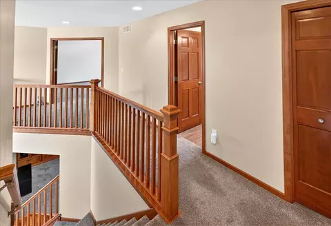 Entry Way - 2001 Buffalo Run Rd, Buffalo, MN 55313 photo 3 of 5