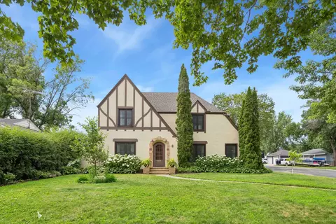 405 E Main St, Waconia, MN 55387