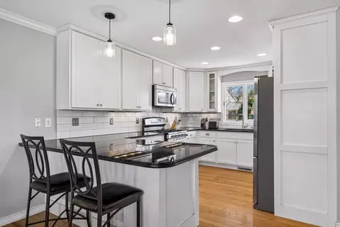 Kitchen - 7221 Cornelia Dr, Edina, MN 55435 photo 3 of 5
