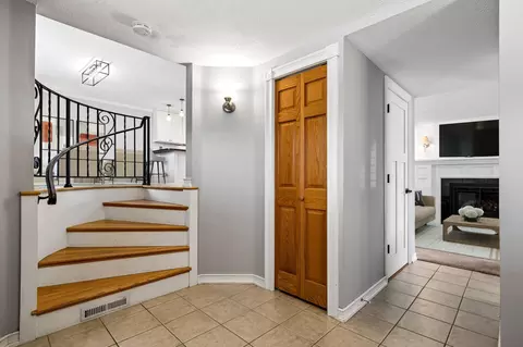 Entry Way - 7221 Cornelia Dr, Edina, MN 55435 photo 1 of 3