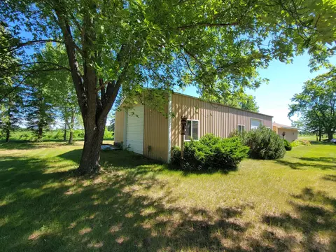 Exterior - 5182 45th Ave SE, Saint Cloud, MN 56304 photo 9 of 27