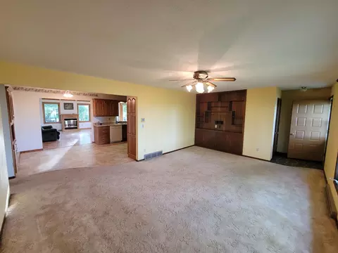 Living - 5182 45th Ave SE, Saint Cloud, MN 56304 photo 5 of 6