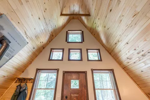 Entry Way - 1728 Maple St, Ely, MN 55731 photo 3 of 4