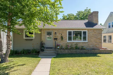 611 S Broadway St, New Ulm, MN 56073