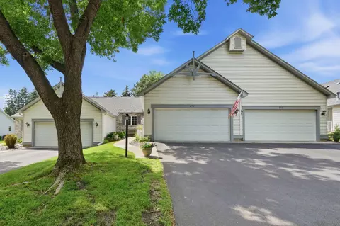 2714 Lake Court Dr #100, Mounds View, MN 55112