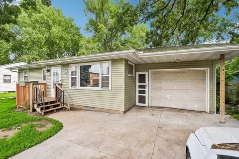 215 17th St W, Hastings, MN 55033