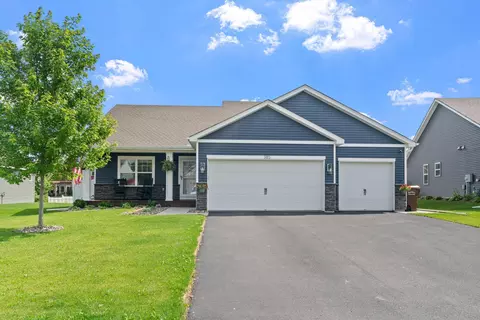385 Freedom Ln, Delano, MN 55328