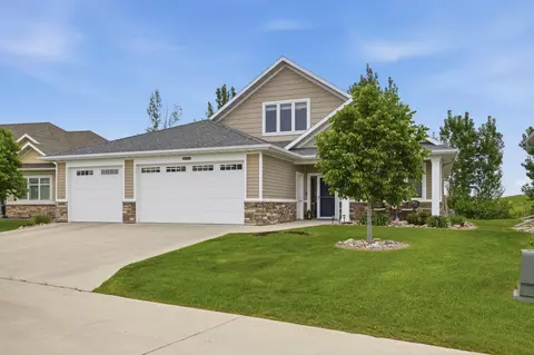 Exterior - 4530 65th St S, Fargo, ND 58104 photo 3 of 12