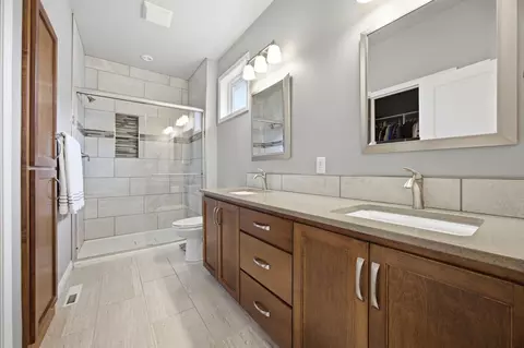 Bath - 4530 65th St S, Fargo, ND 58104 photo 1 of 3
