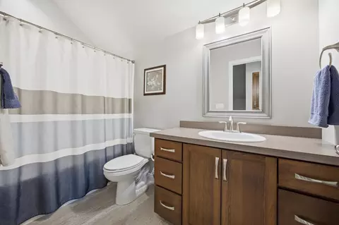 Bath - 4530 65th St S, Fargo, ND 58104 photo 3 of 3