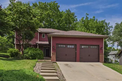 2209 Beacon Dr SW, Rochester, MN 55902