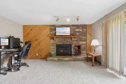 Living - 1589 Four Oaks Rd, Eagan, MN 55121 photo 4 of 5