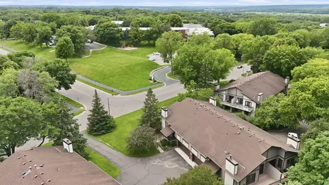 View/Area - 1589 Four Oaks Rd, Eagan, MN 55121 photo 3 of 4