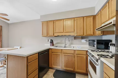 Kitchen - 1589 Four Oaks Rd, Eagan, MN 55121 photo 2 of 2