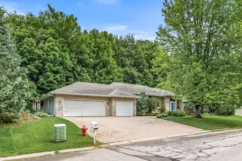 400 Creek Side Dr SE, Saint Michael, MN 55376