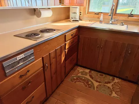Kitchen - 4563 Pine Point Cir NW, Walker, MN 56484 photo 10 of 14