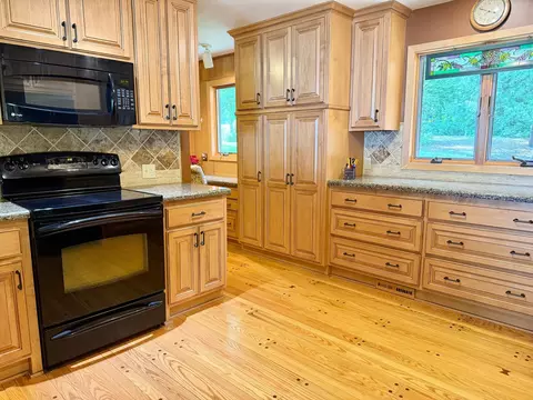 Kitchen - 4563 Pine Point Cir NW, Walker, MN 56484 photo 2 of 14