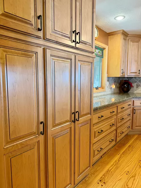 Kitchen - 4563 Pine Point Cir NW, Walker, MN 56484 photo 3 of 14