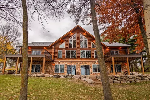 3005 W Lake Jessie Dr SE, Alexandria, MN 56308