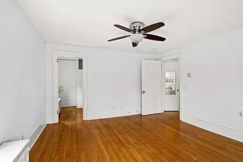 Bedroom - 2711 E 8th St, Duluth, MN 55812 photo 6 of 7