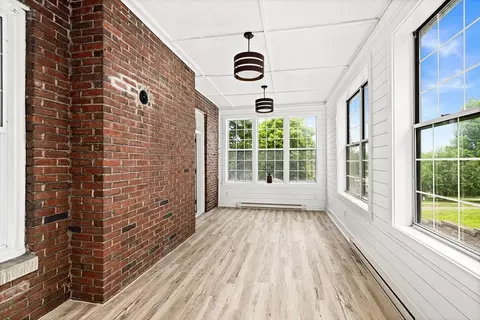Exterior - 2711 E 8th St, Duluth, MN 55812 photo 5 of 8