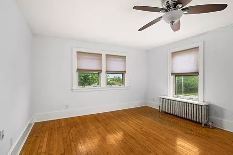 Bedroom - 2711 E 8th St, Duluth, MN 55812 photo 5 of 7