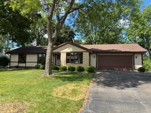 8133 Xenia Ave N, Brooklyn Park, MN 55443
