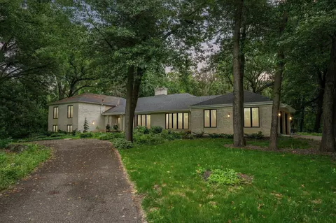 23 Evergreen Rd, North Oaks, MN 55127