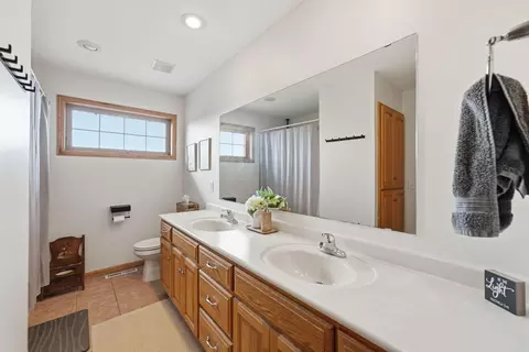 Bath - 205 17th Ave S, Cold Spring, MN 56320 photo 1 of 2