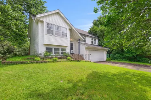 1984 Helena Ct, Oakdale, MN 55128