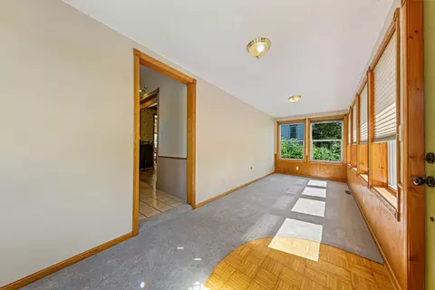 Entry Way - 104 River St, Jackson, MN 56143 photo 2 of 4