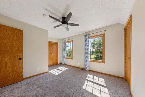 Bedroom - 104 River St, Jackson, MN 56143 photo 5 of 6