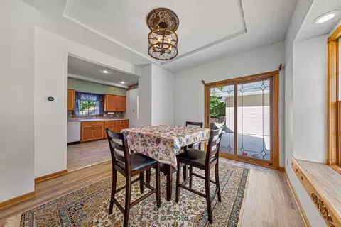 Dining - 104 River St, Jackson, MN 56143 photo 3 of 3